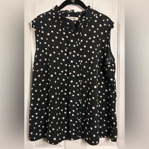 JENNIFER & Grace size 2X black and white polkadot sleeveless button-down blouse